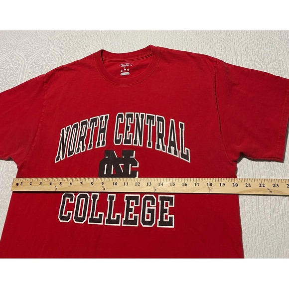 Champion North Central College Cardinals Red Graphic T-Shirt Mens Large L NCAA - Picture 5 of 5